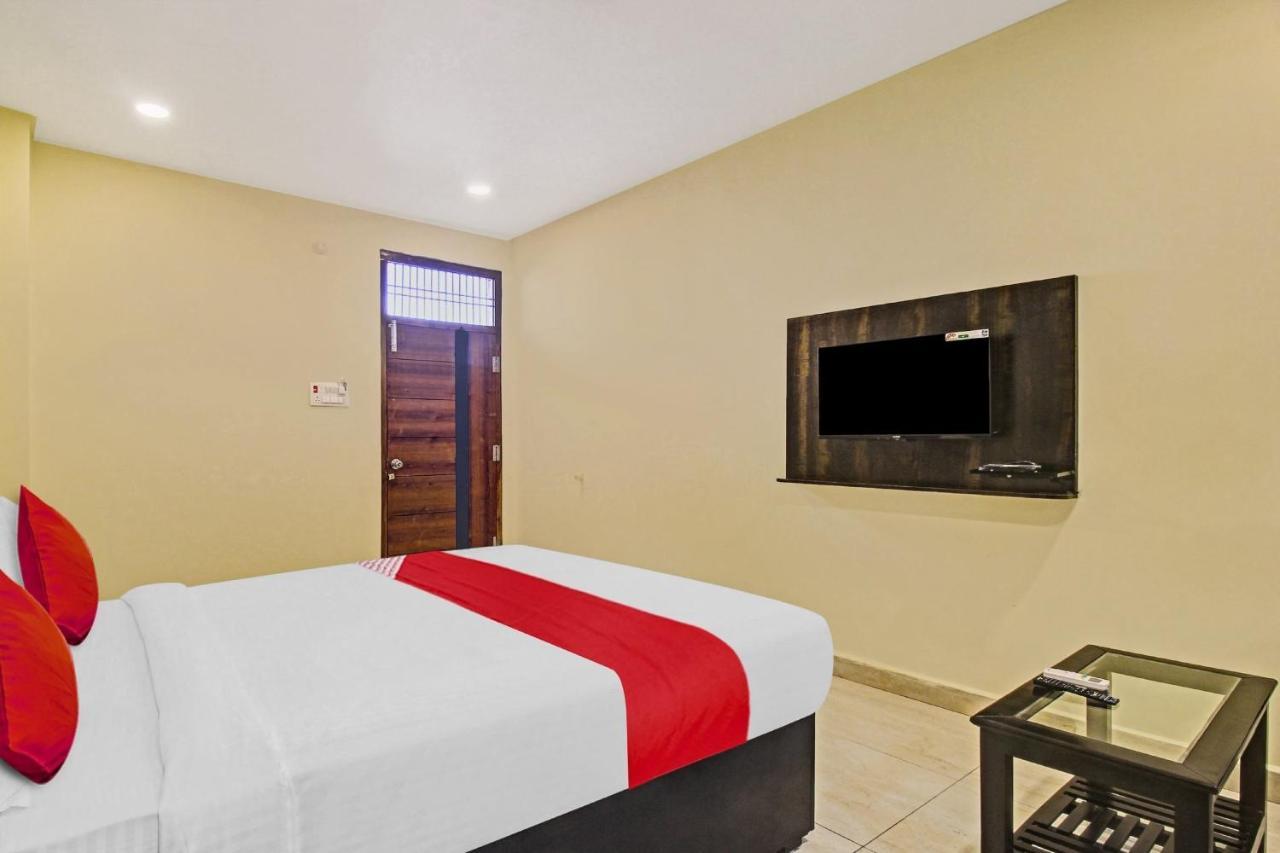 Super Hotel O Lakshmi Royal Inn Warangal Exterior foto
