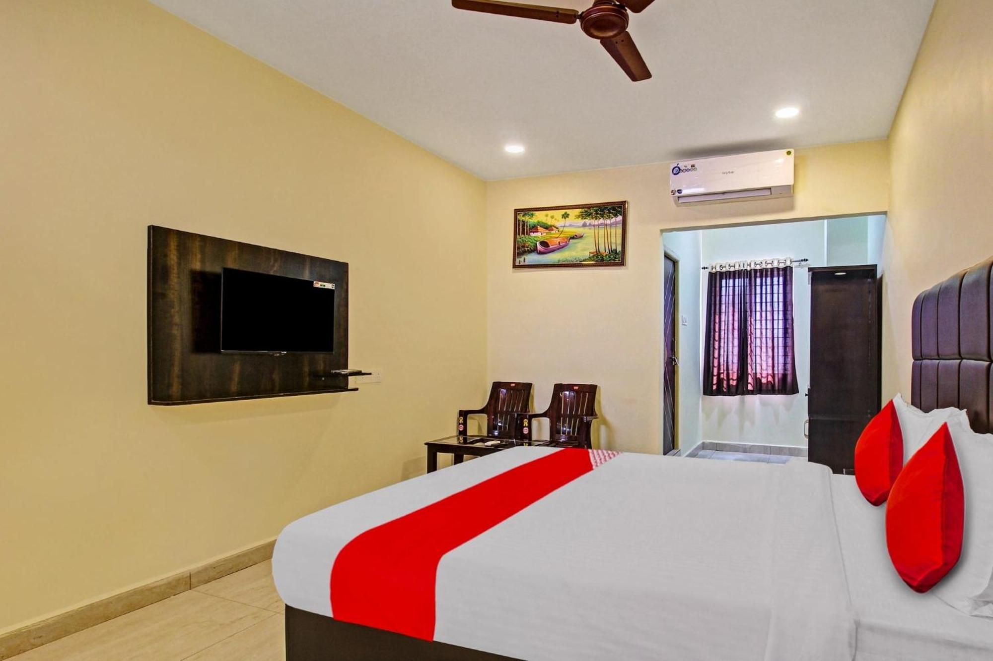 Super Hotel O Lakshmi Royal Inn Warangal Exterior foto