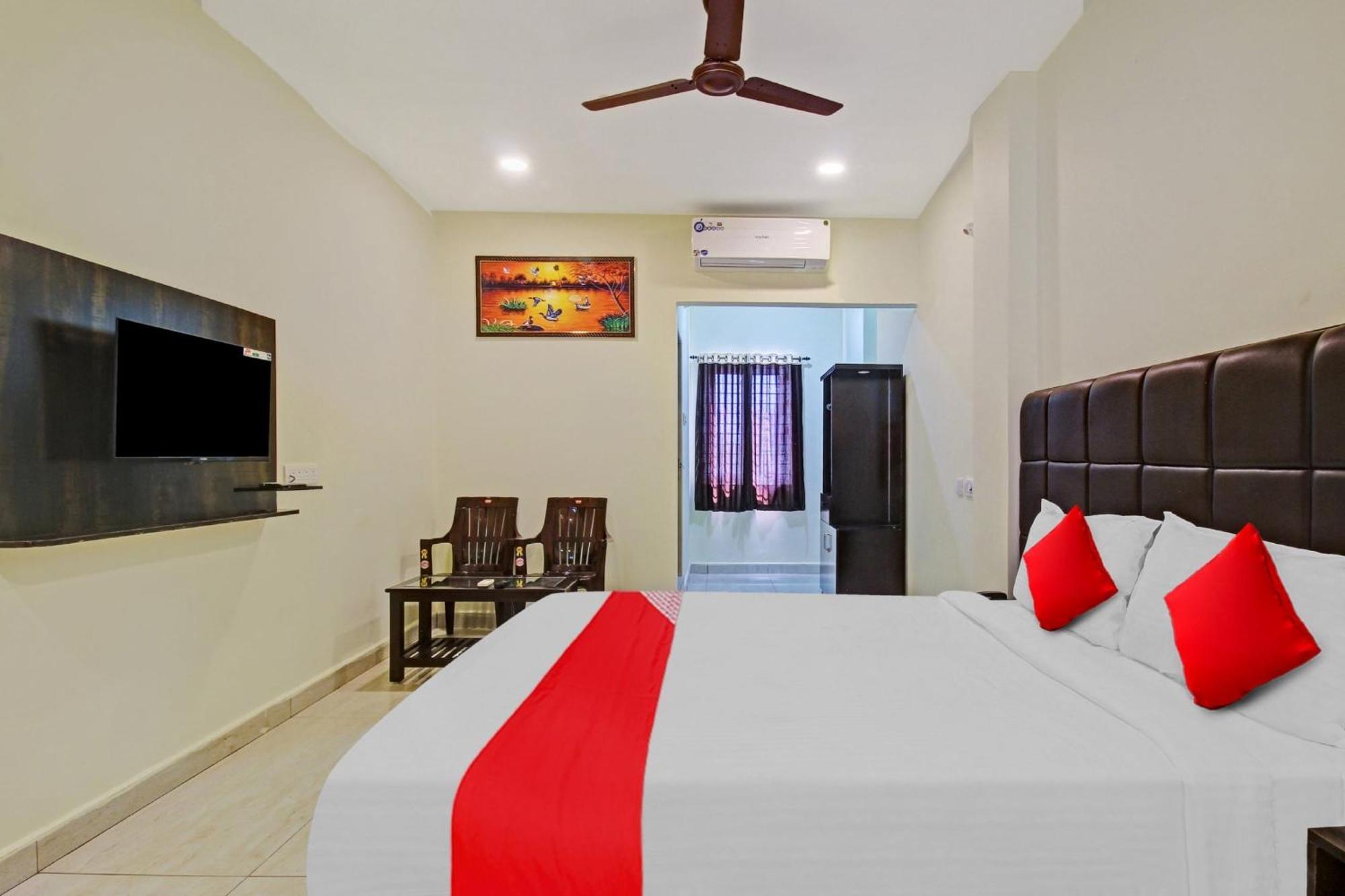 Super Hotel O Lakshmi Royal Inn Warangal Exterior foto