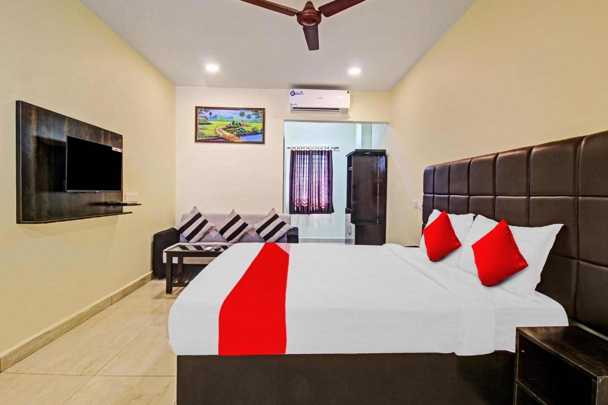 Super Hotel O Lakshmi Royal Inn Warangal Exterior foto